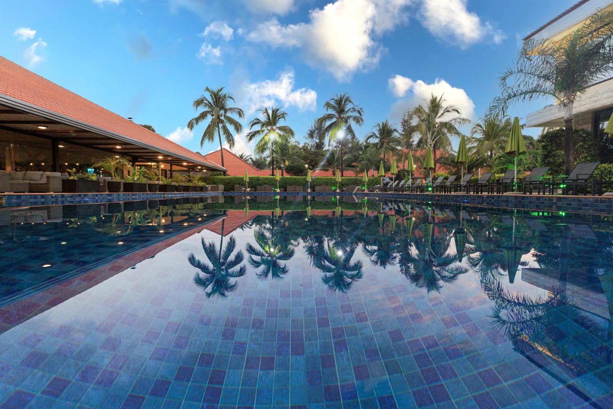 Riviera Royal Hotel โคนาครี ภายนอก รูปภาพ